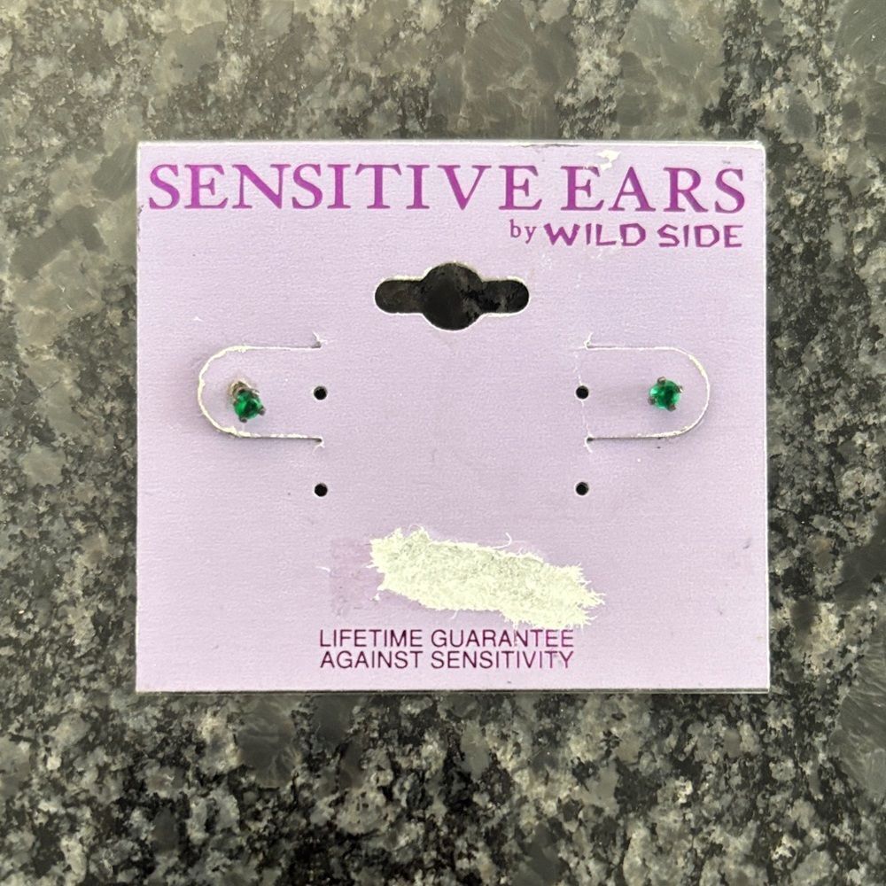 Claire's Emerald Green Stud Earrings for Sensitive Ears